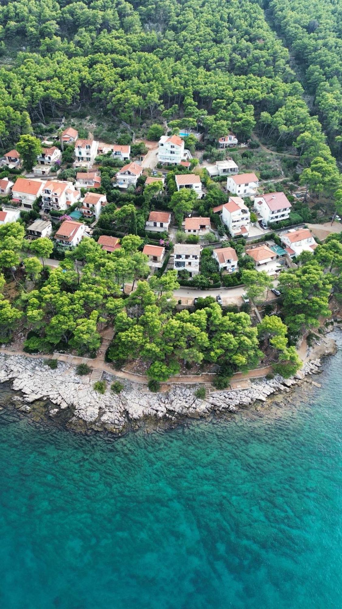 Lazaneo Seafront Apartments, Єлса Екстер'єр фото