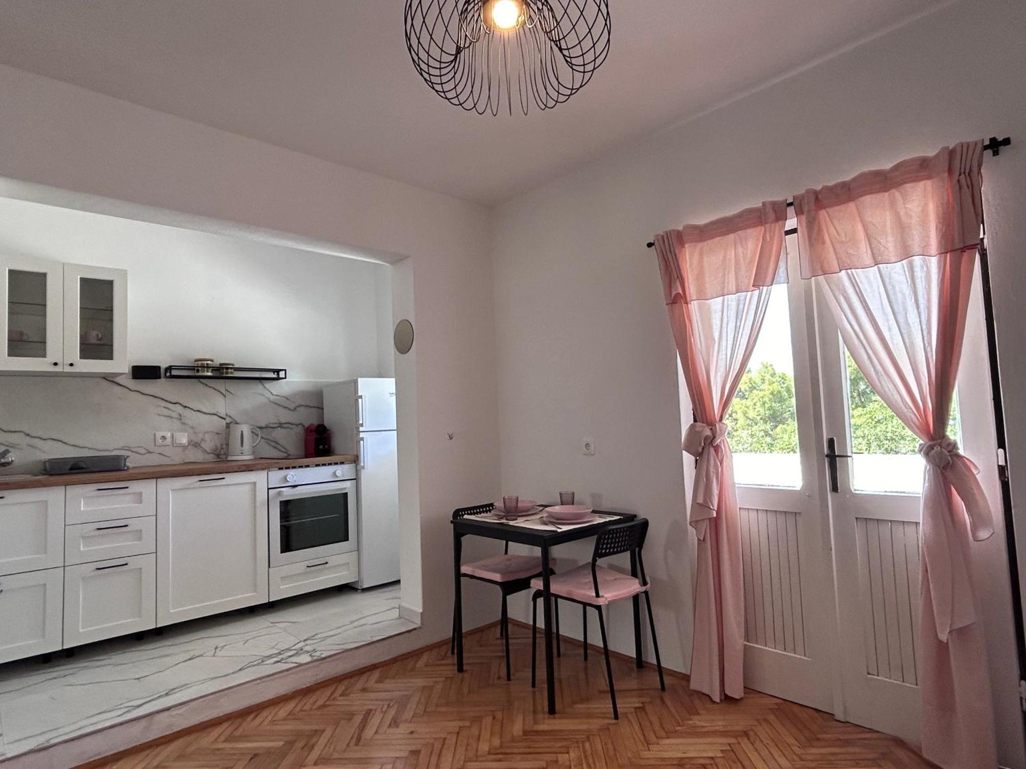 Lazaneo Seafront Apartments, Єлса Екстер'єр фото